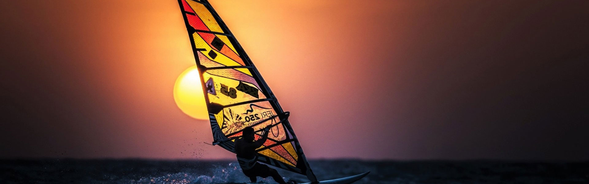 windsurfing header